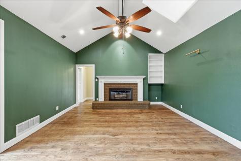 1304 Black Oak Drive Carrollton TX 75007