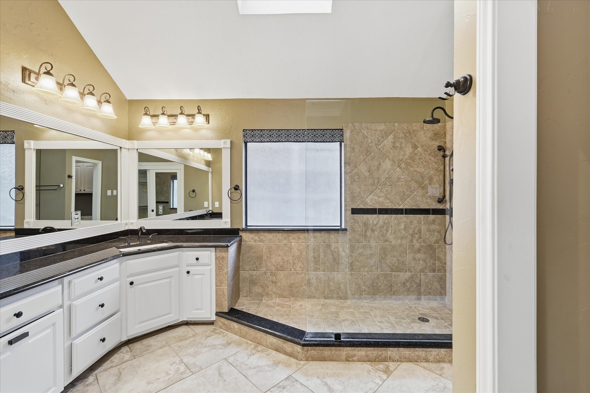 1304 Black Oak Drive Carrollton TX 75007