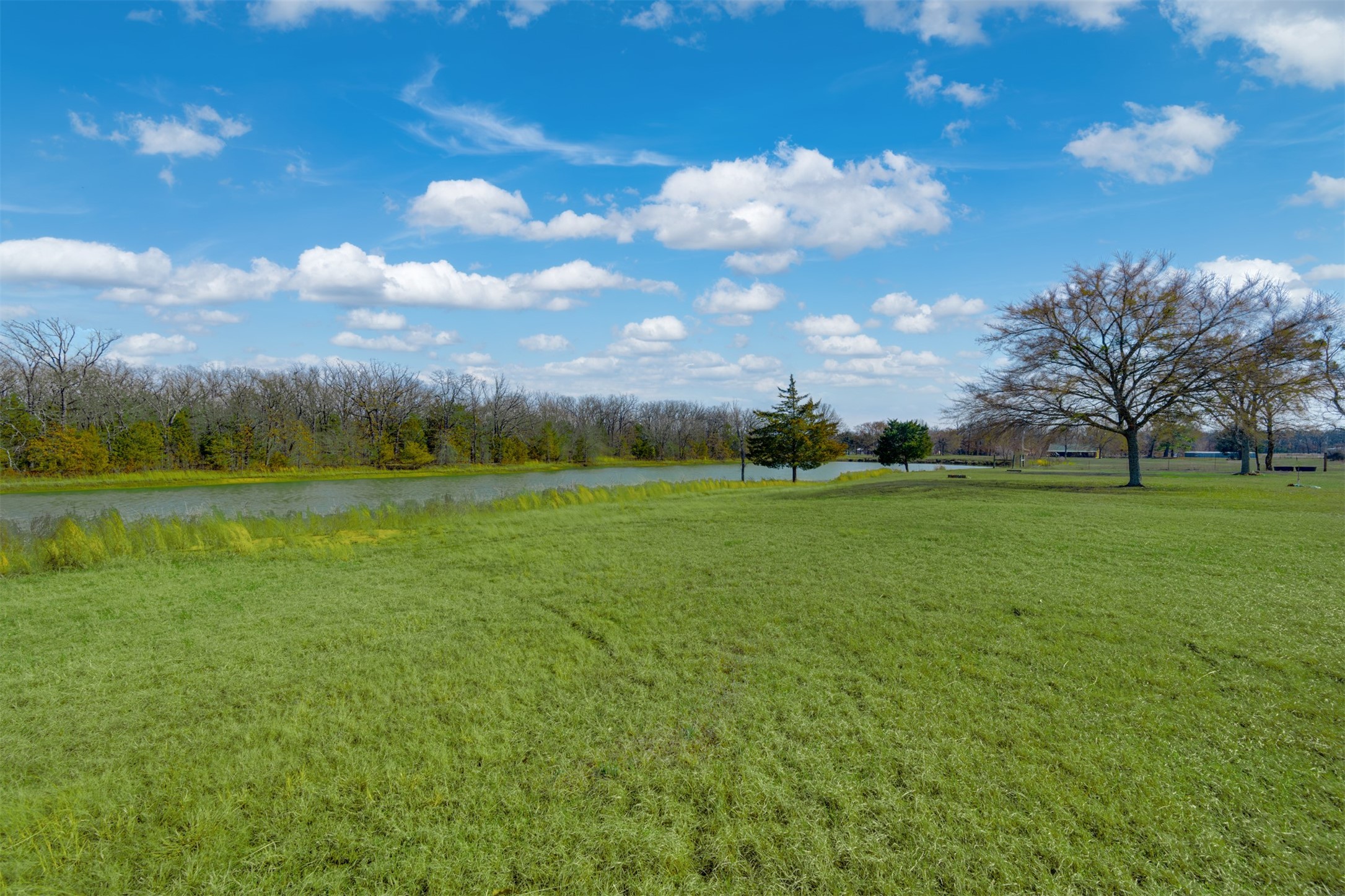 1900 County Road 33900 Powderly TX 75473