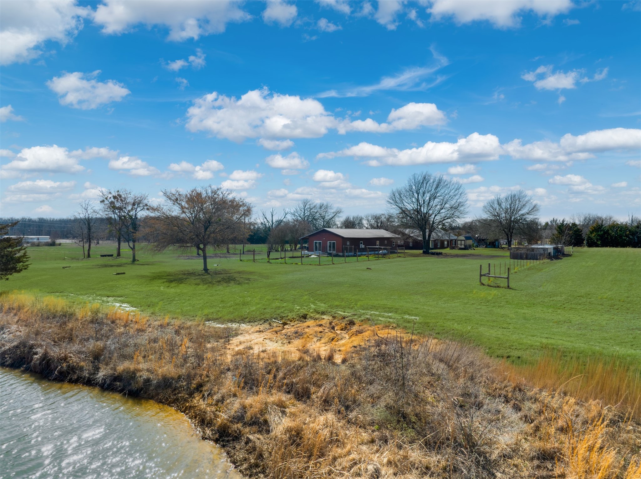 1900 County Road 33900 Powderly TX 75473
