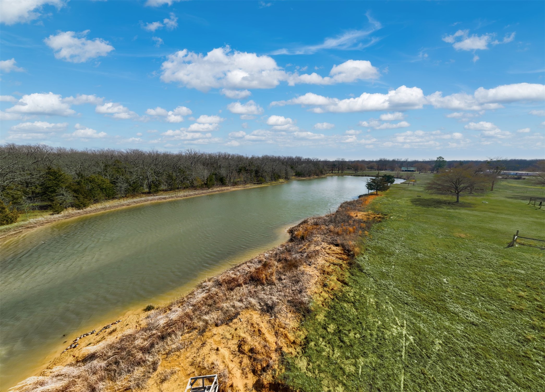 1900 County Road 33900 Powderly TX 75473