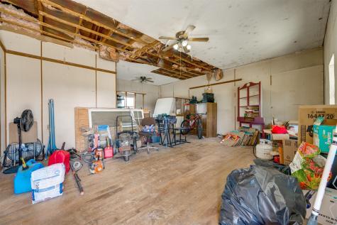 1900 County Road 33900 Powderly TX 75473