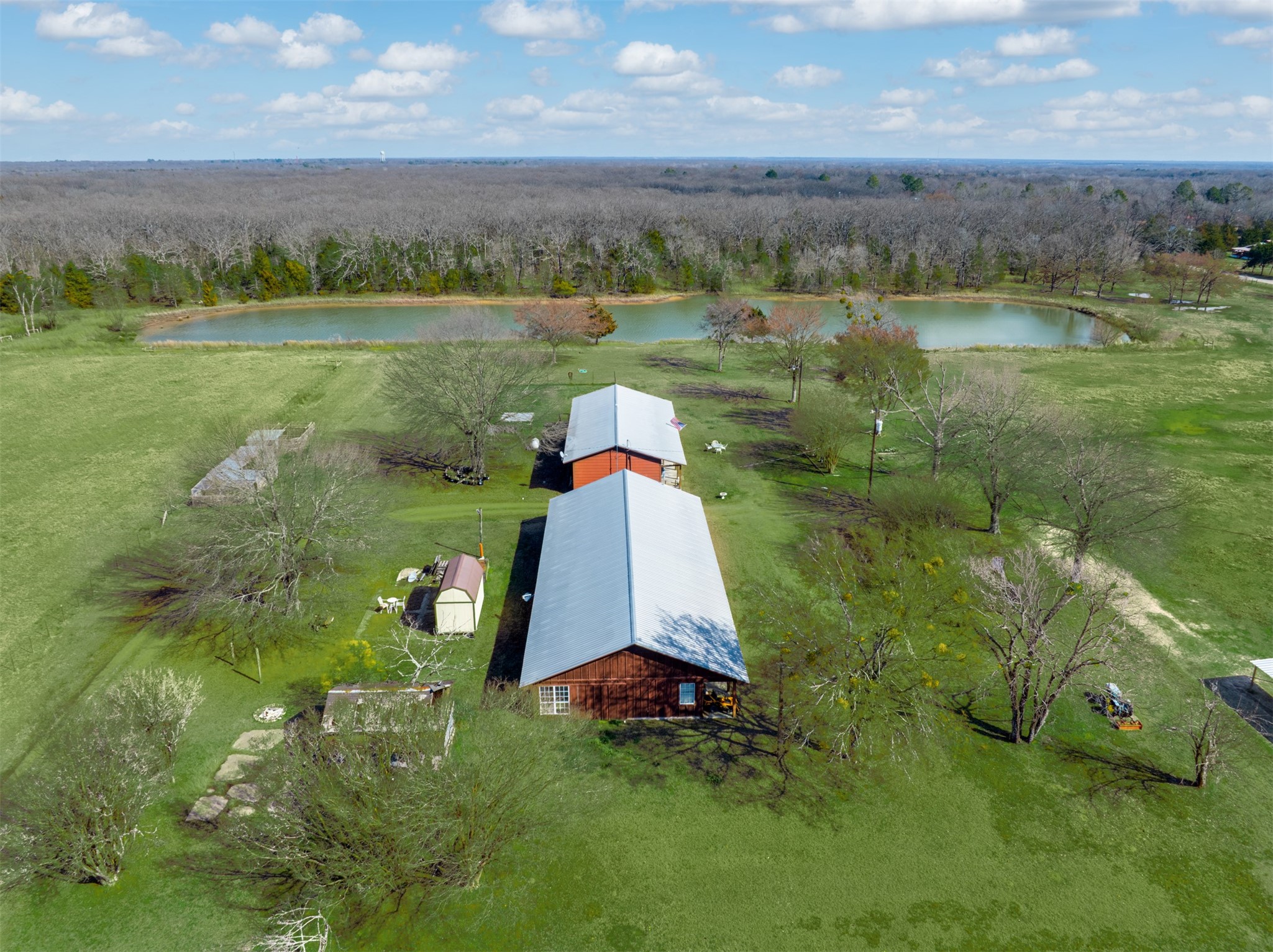 1900 County Road 33900 Powderly TX 75473