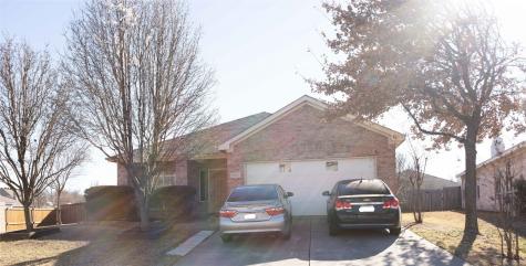 2803 N Hampton Drive Grand Prairie TX 75052
