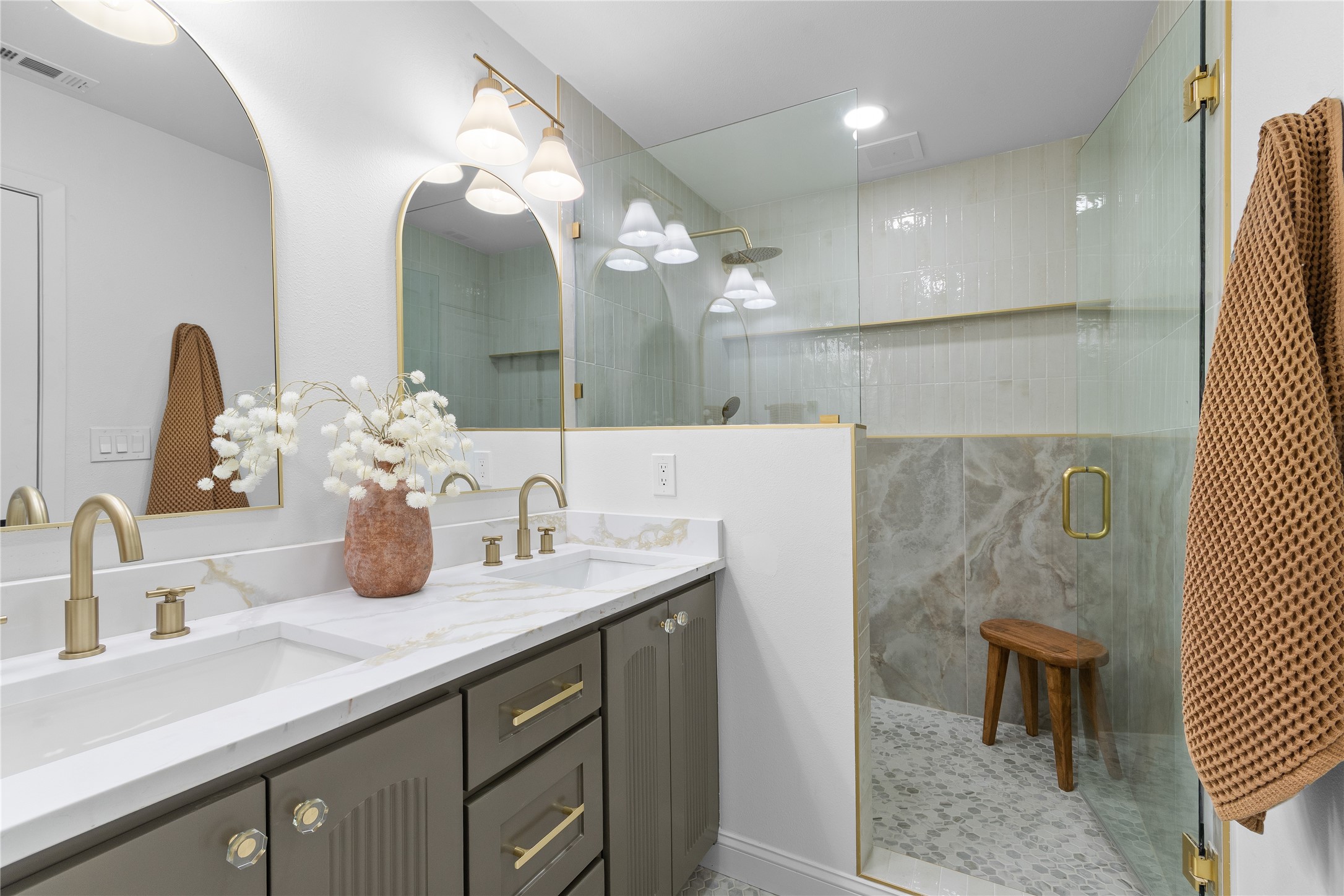 7881 La Cabeza Drive Dallas TX 75248