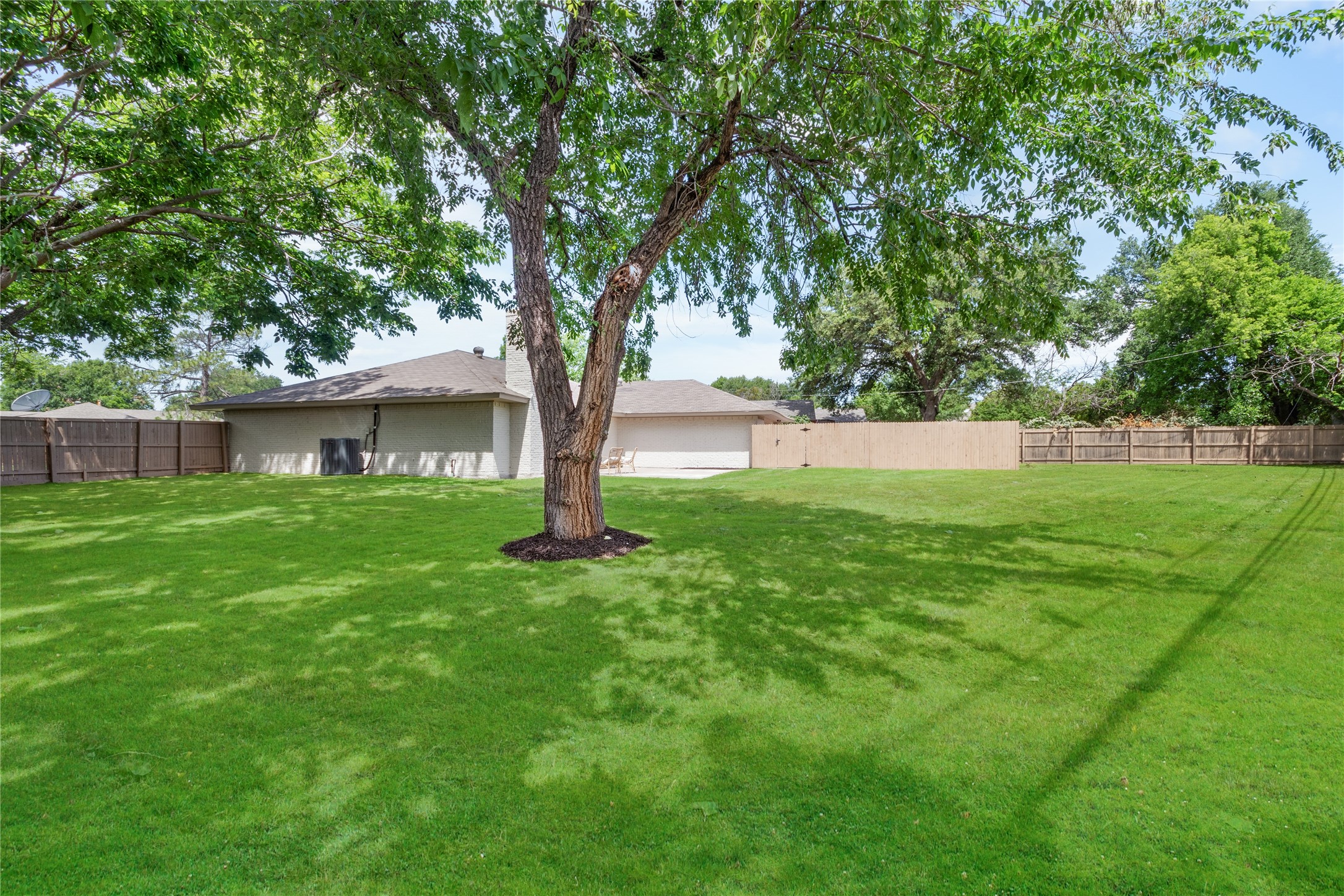 7881 La Cabeza Drive Dallas TX 75248