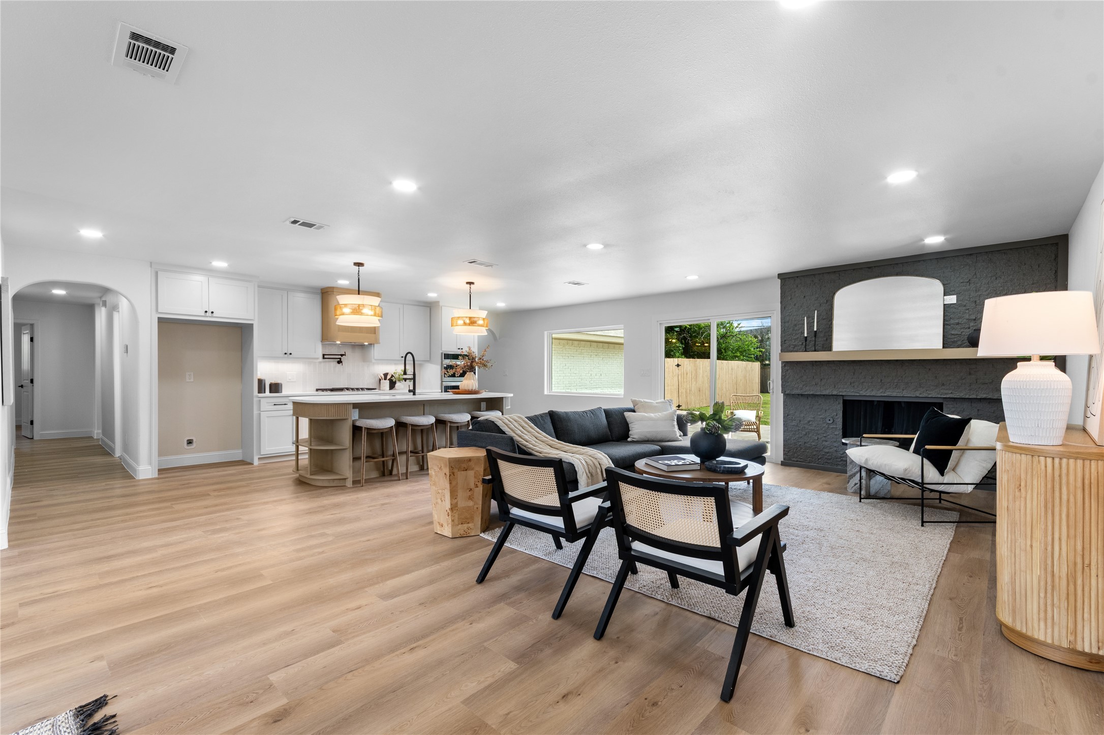 7881 La Cabeza Drive Dallas TX 75248
