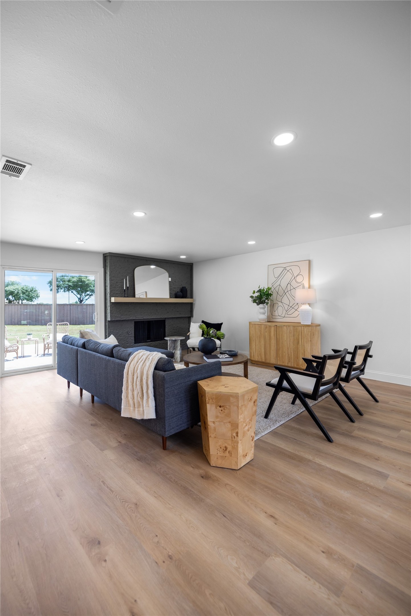 7881 La Cabeza Drive Dallas TX 75248