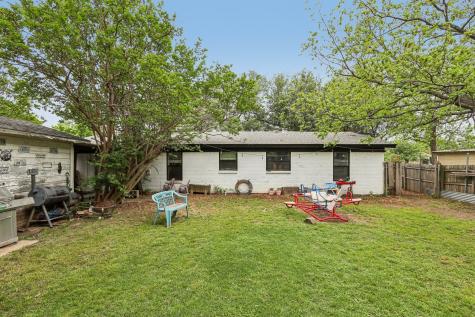 426 W Lake Street Krum TX 76249