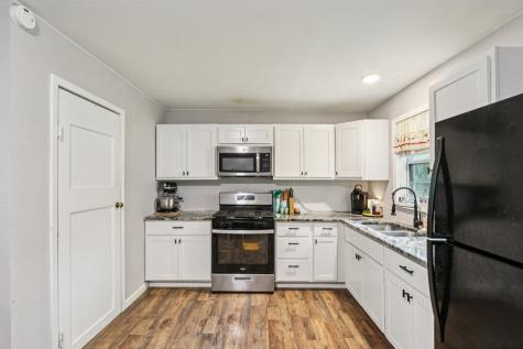 426 W Lake Street Krum TX 76249