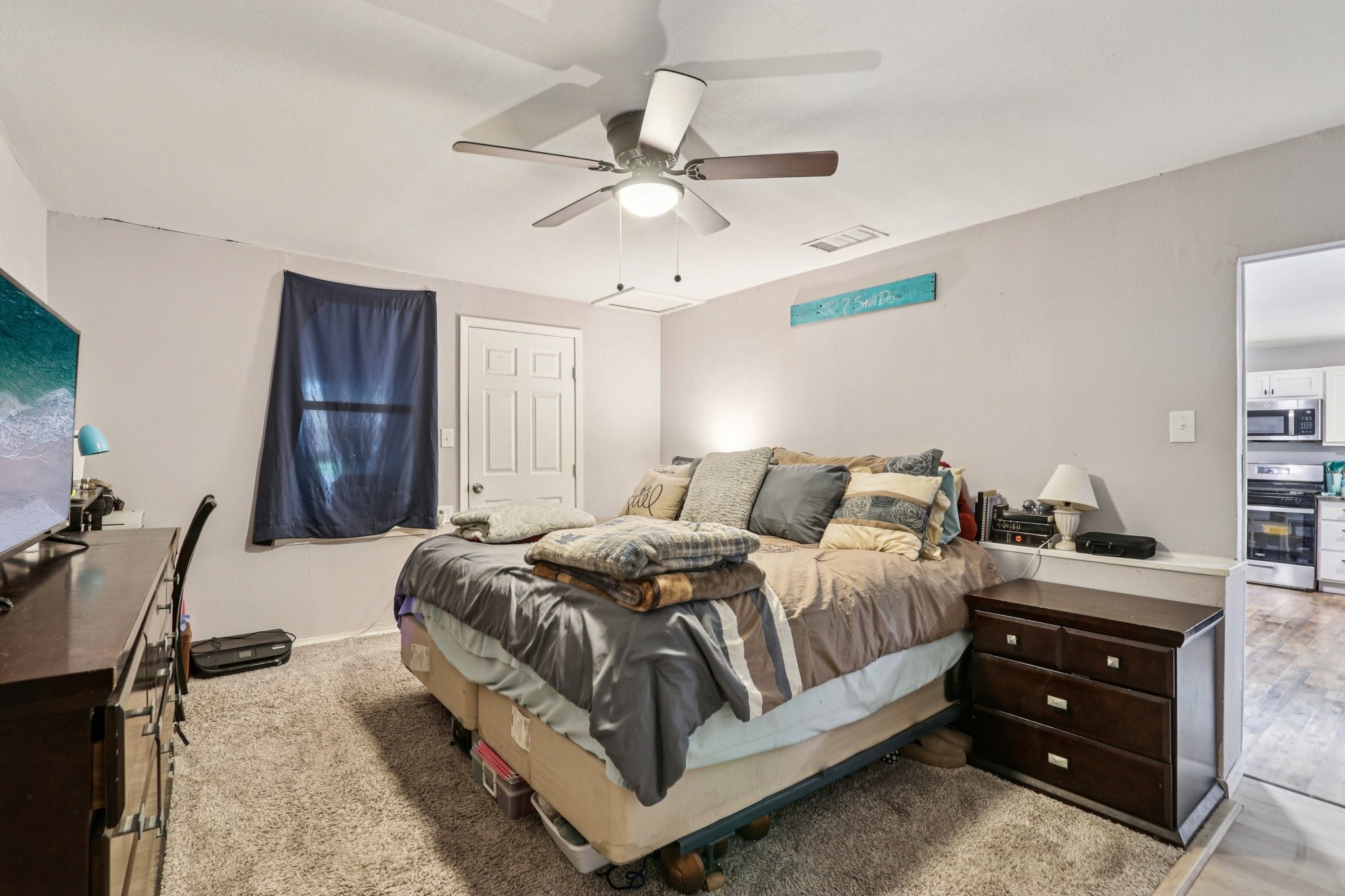 426 W Lake Street Krum TX 76249