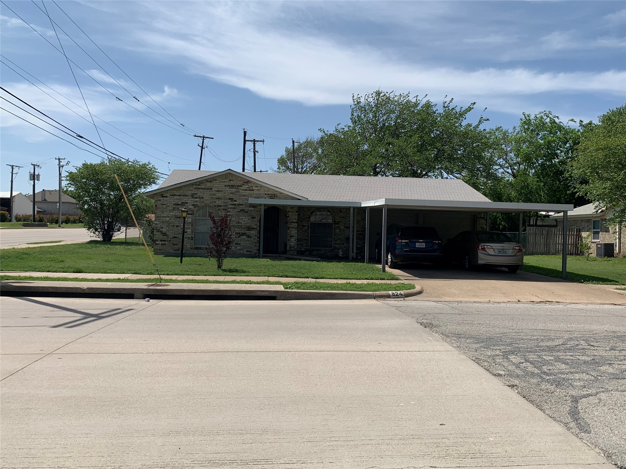 824 Opal Street Saginaw TX 76179
