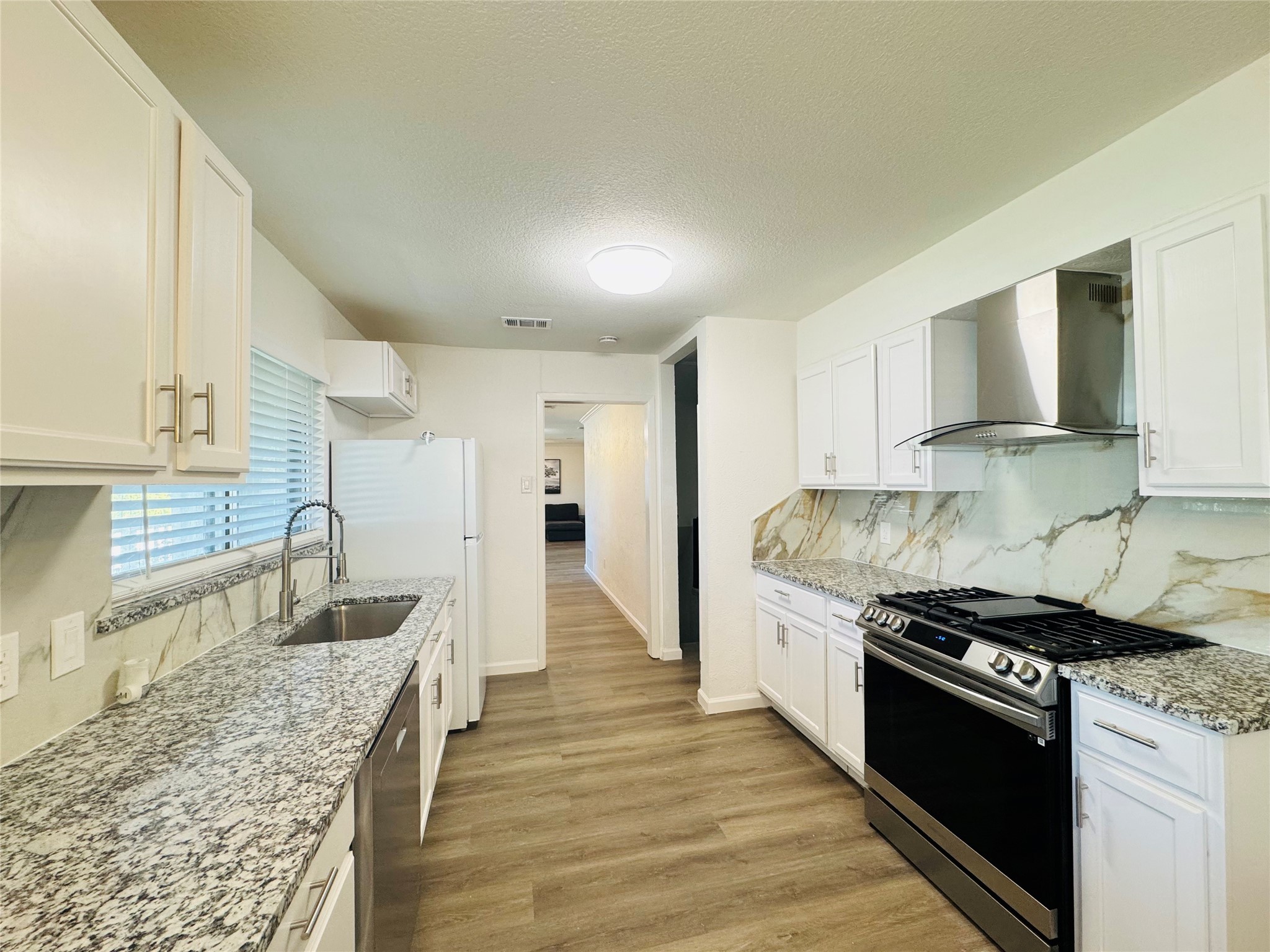 2118 Rock Creek Drive Grand Prairie TX 75050