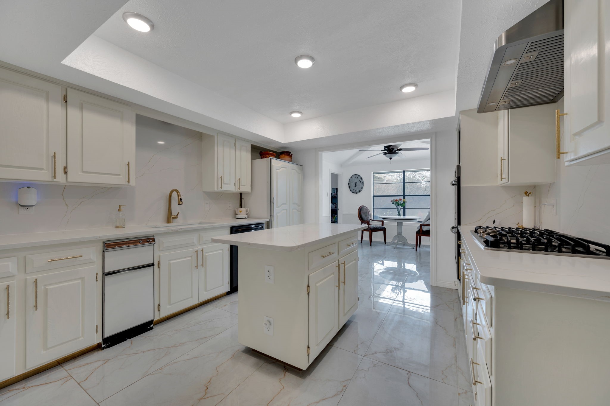 950 Shady Cove Place Desoto TX 75115