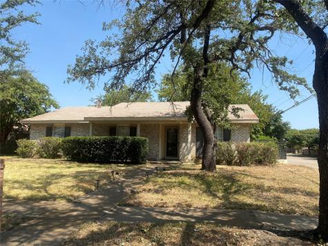 734 Bluebonnet Drive Grand Prairie TX 75052