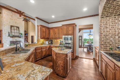 1145 Veal Station Road Weatherford TX 76085