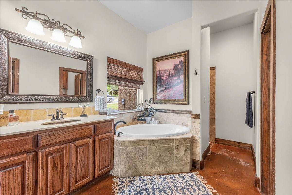 1145 Veal Station Road Weatherford TX 76085