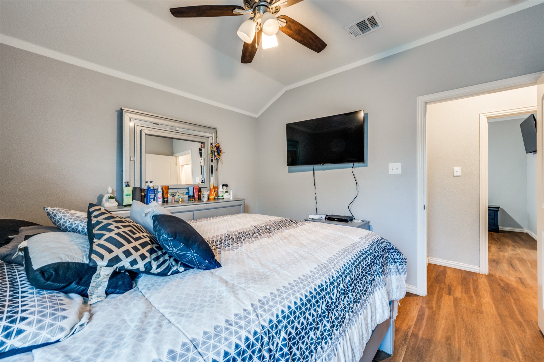 5532 Blackmore Avenue Fort Worth TX 76107