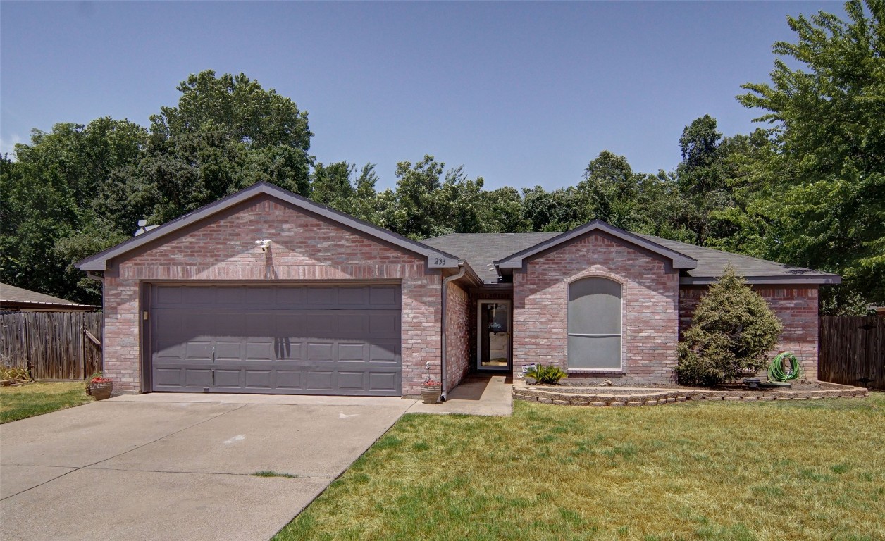 233 King Arthur Drive Weatherford TX 76086