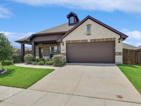 8828 Cassidy Lane Aubrey TX 76227