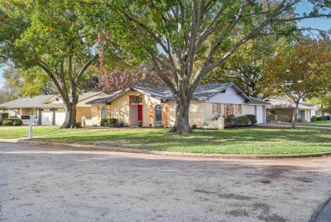 937 Madrid Street Hurst TX 76053