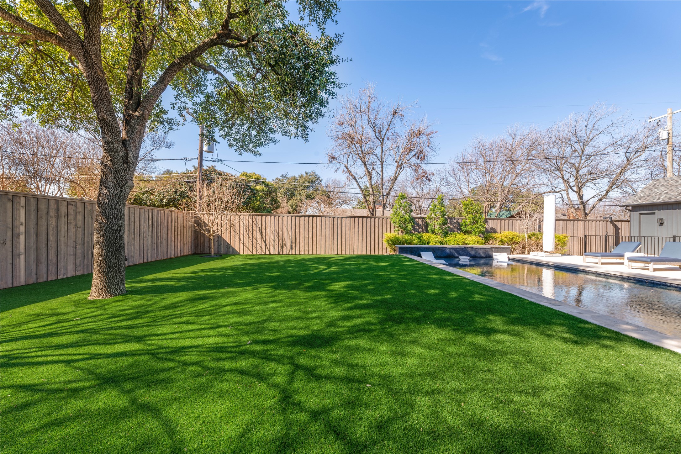 10915 Snow White Drive Dallas TX 75229