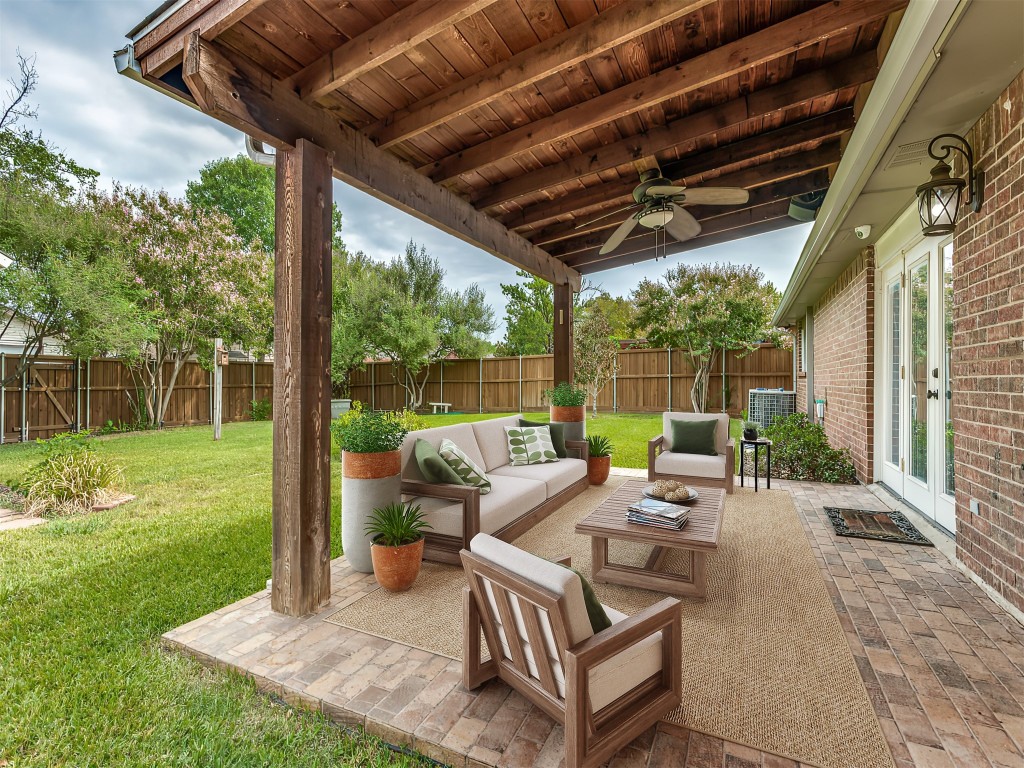 333 Trailridge Drive Garland TX 75043