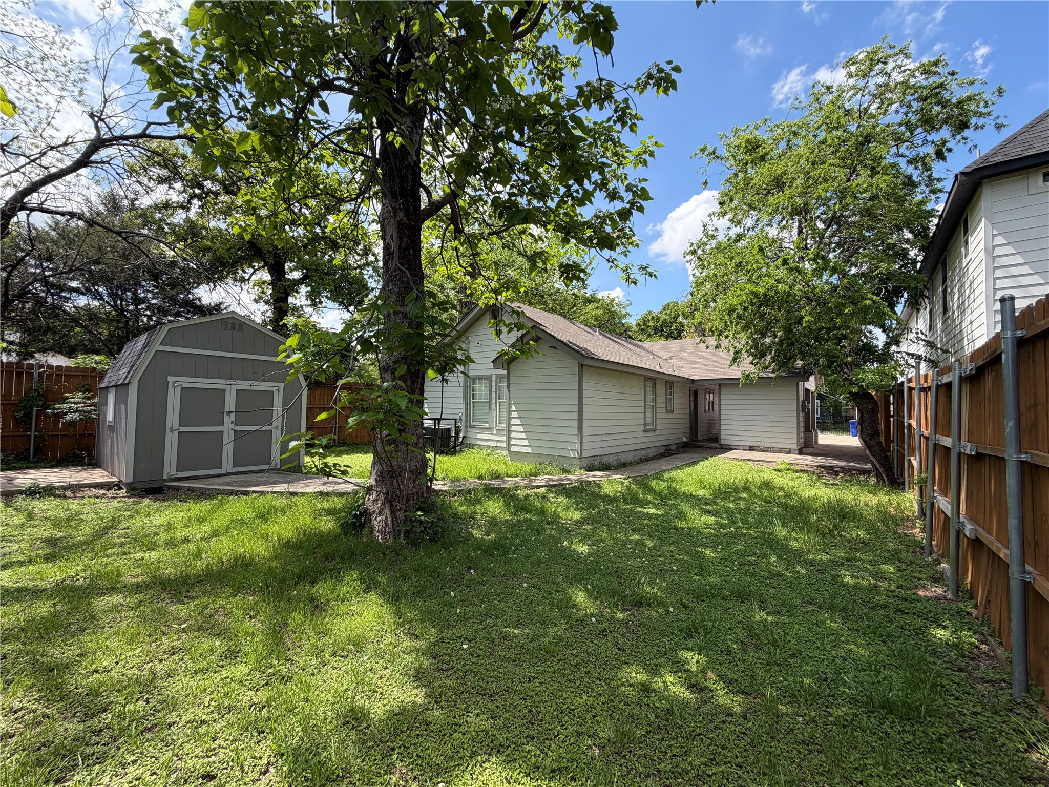 2604 Birmingham Avenue Dallas TX 75215