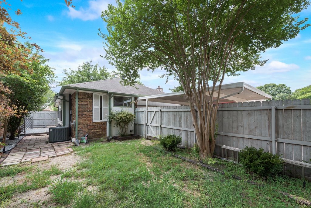 1309 Hackamore Street Mesquite TX 75149