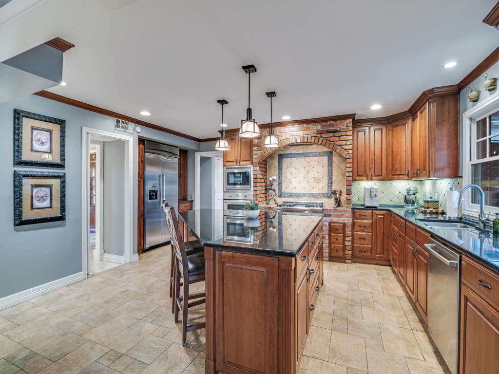 343 E Tripp Road Sunnyvale TX 75182