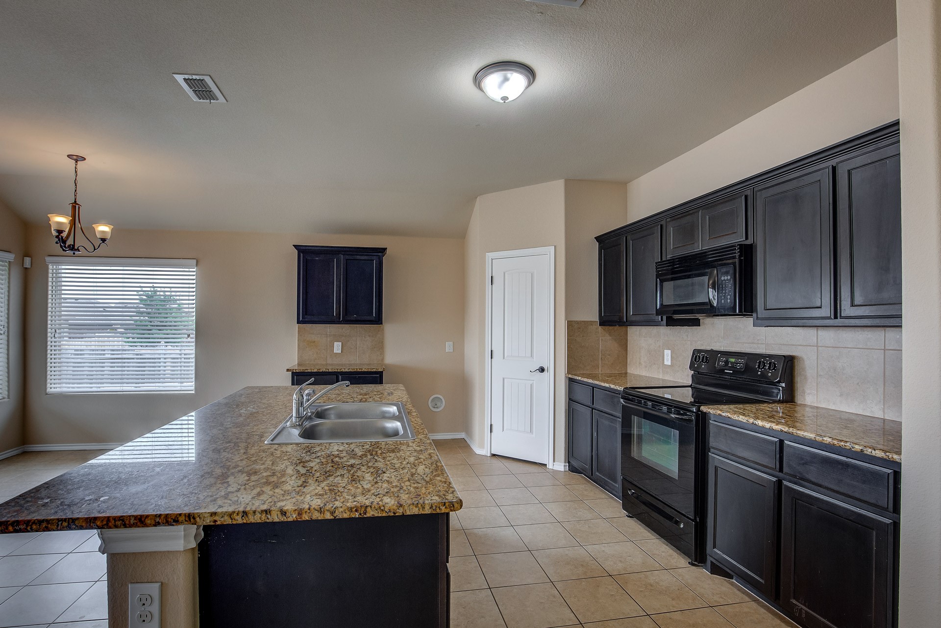 6300 Leaping Fawn Drive Fort Worth TX 76179