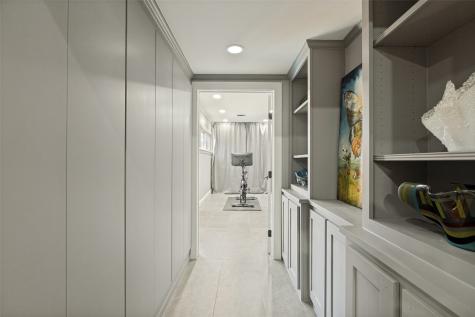 6566 Ridgeview Circle Dallas TX 75240
