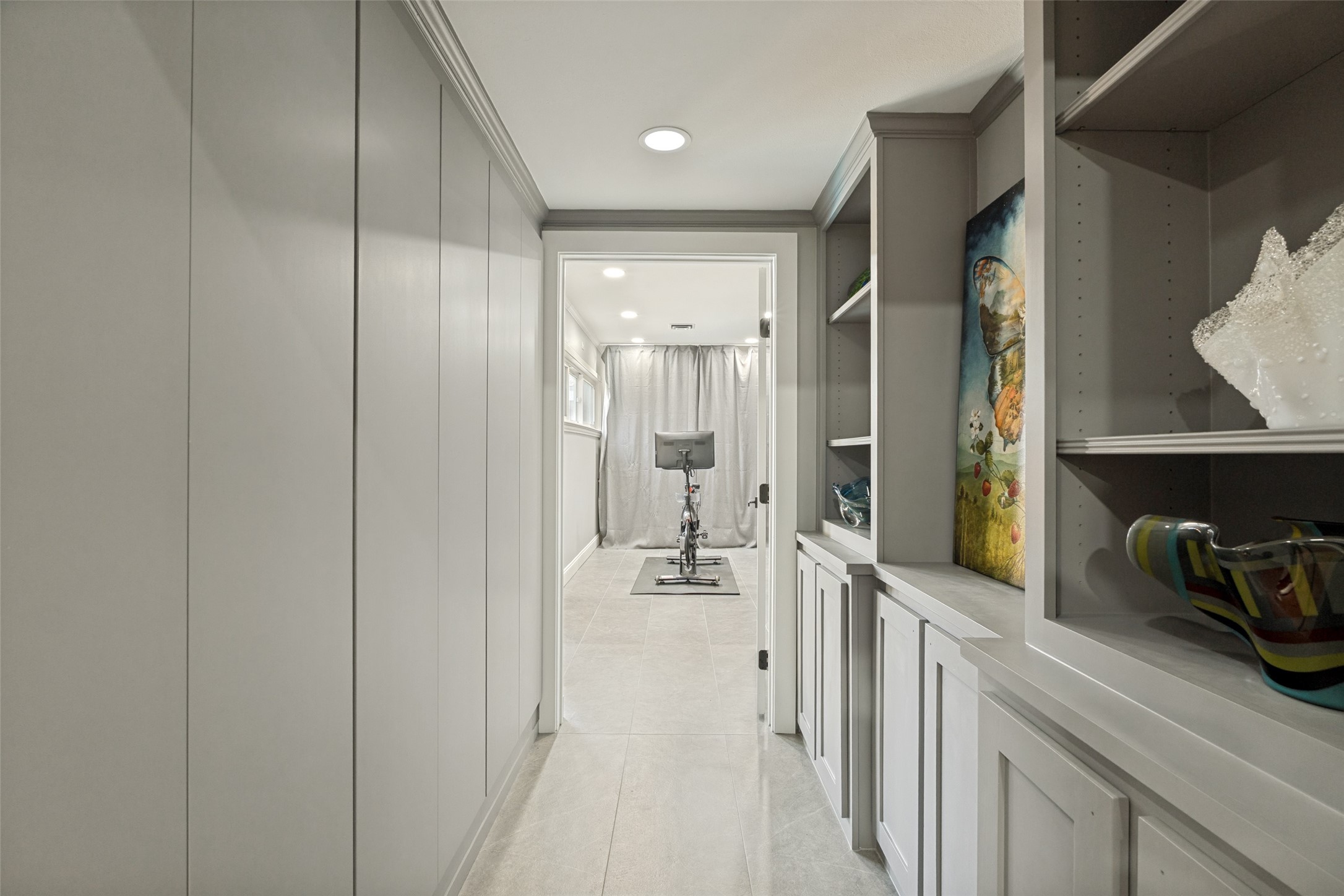 6566 Ridgeview Circle Dallas TX 75240