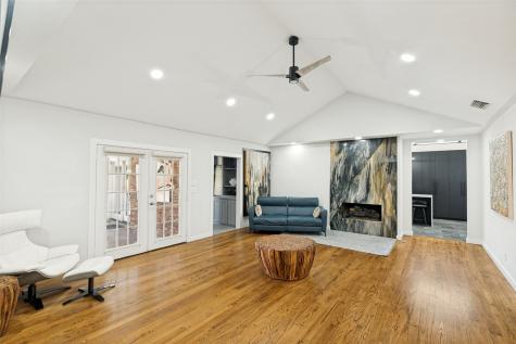6566 Ridgeview Circle Dallas TX 75240
