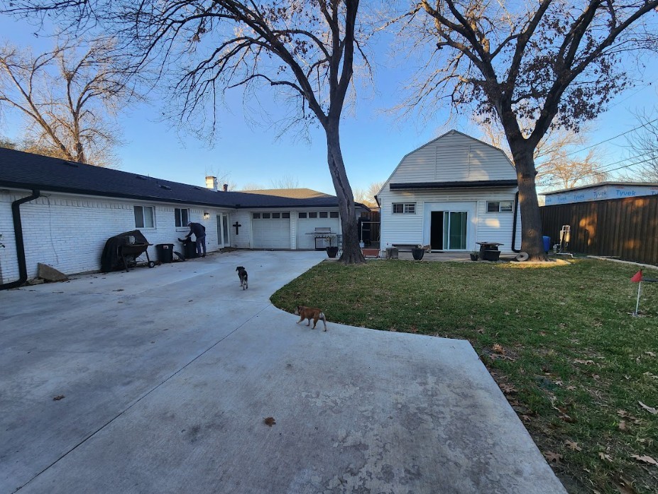 2129 Goerte Drive Grand Prairie TX 75051