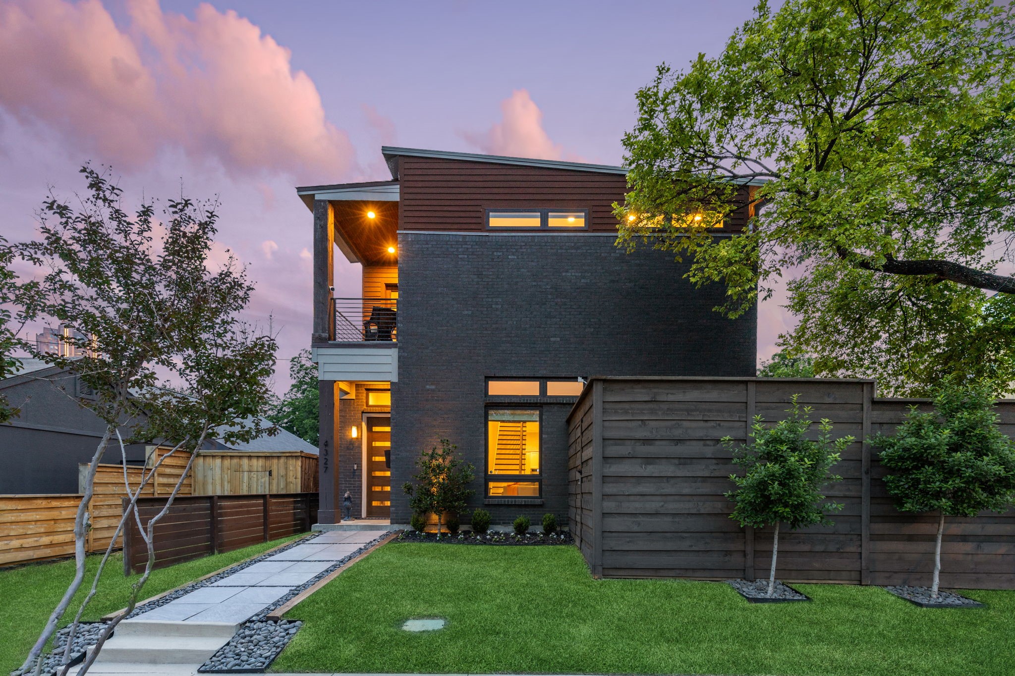 4327 Cabell Drive Dallas TX 75204