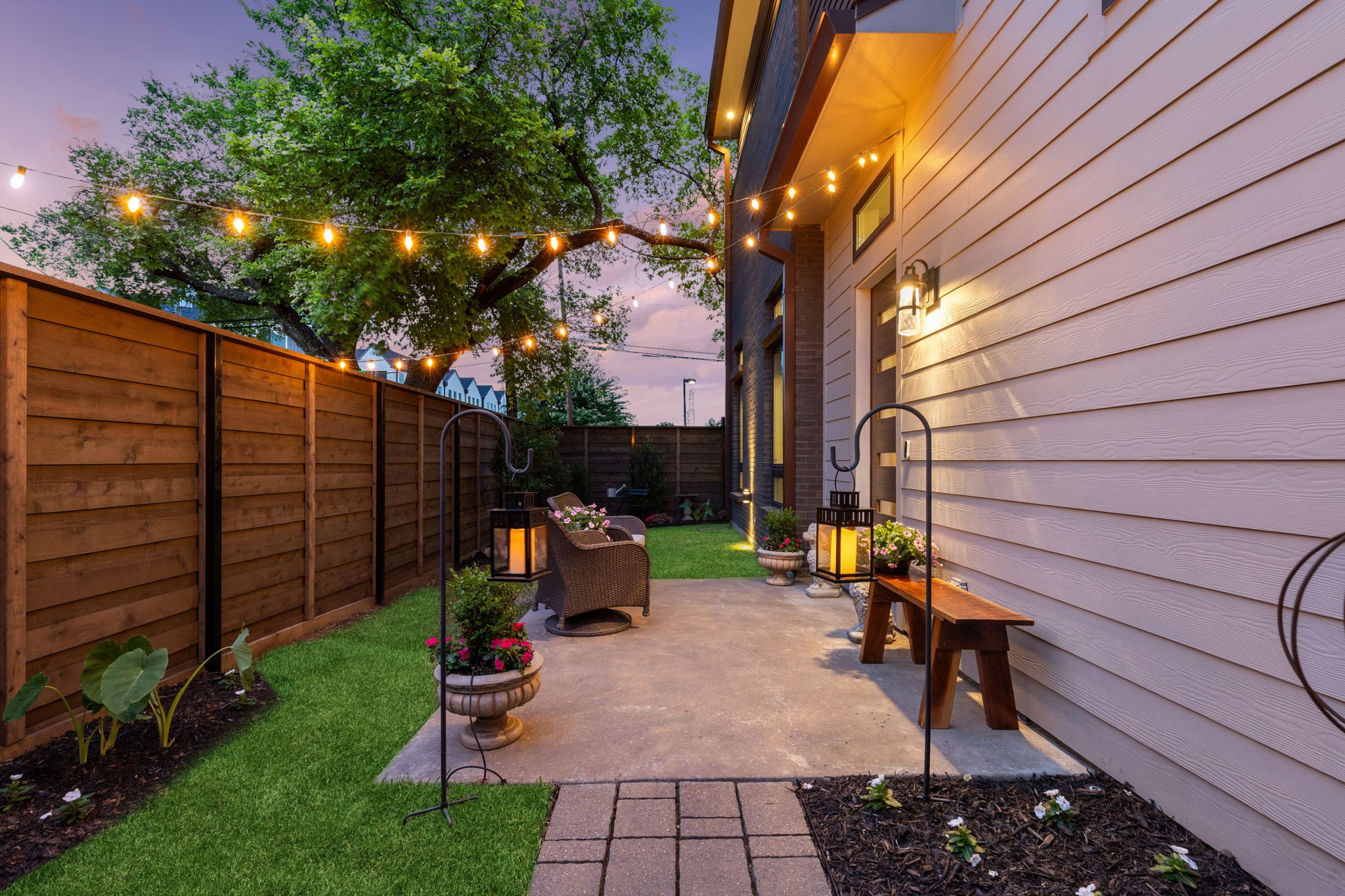 4327 Cabell Drive Dallas TX 75204