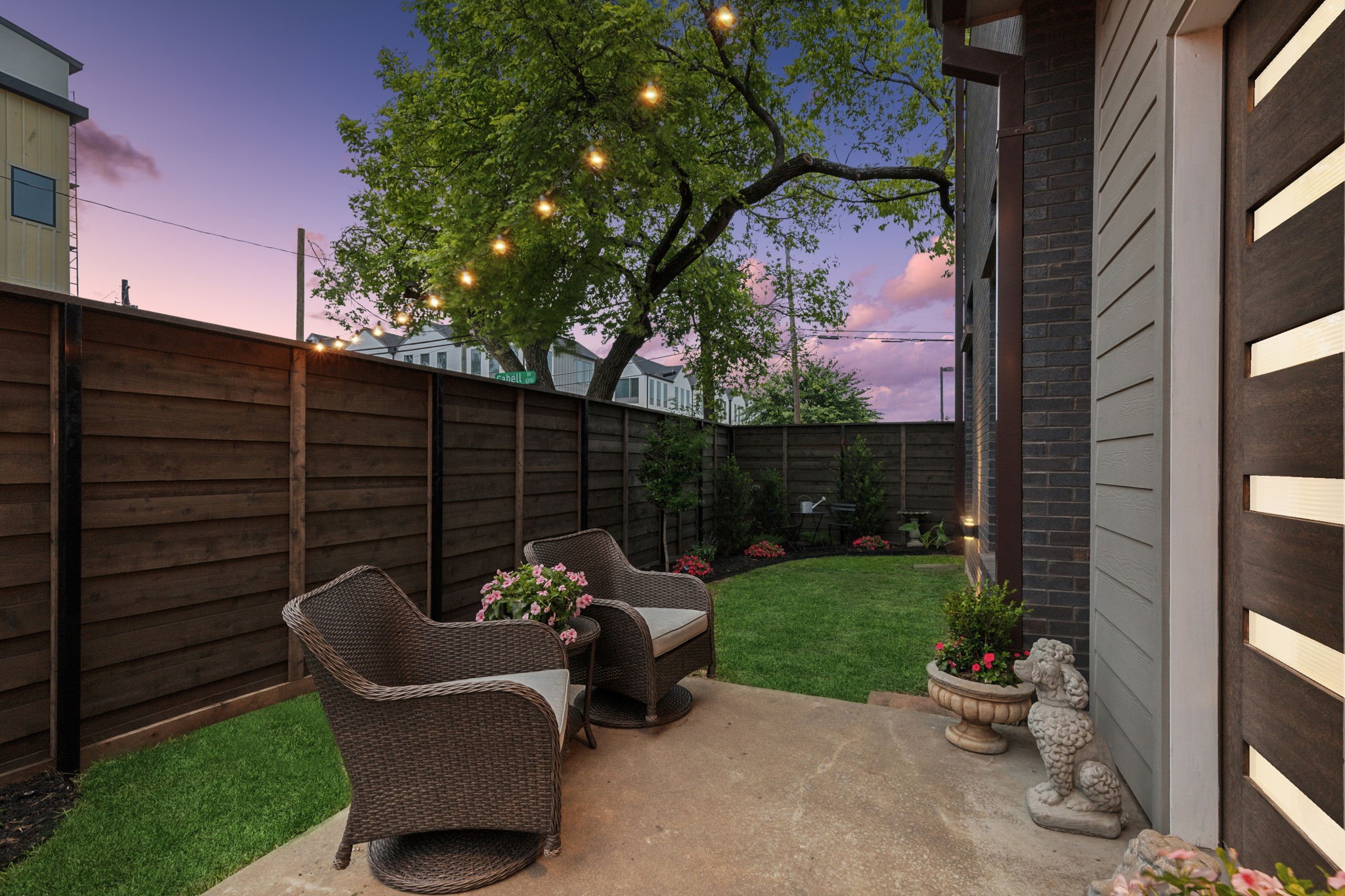 4327 Cabell Drive Dallas TX 75204