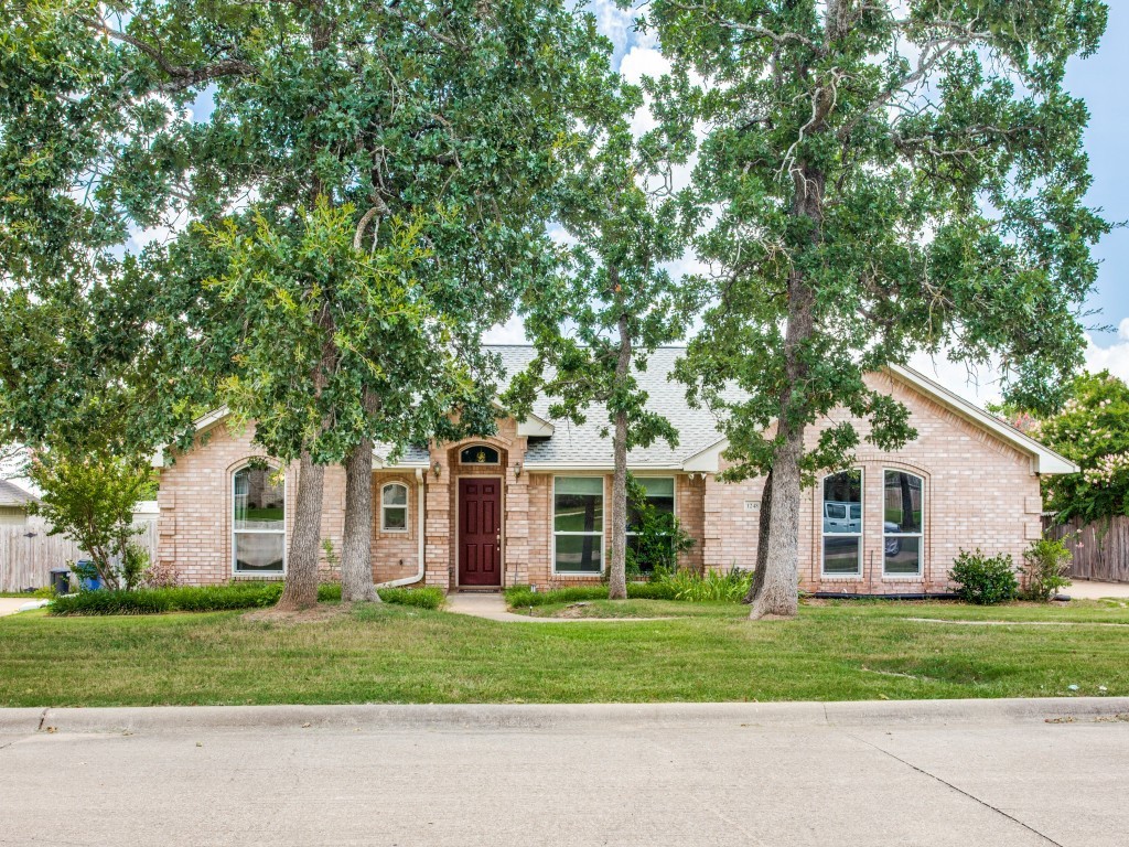 1248 Cross Creek Drive Kennedale TX 76060