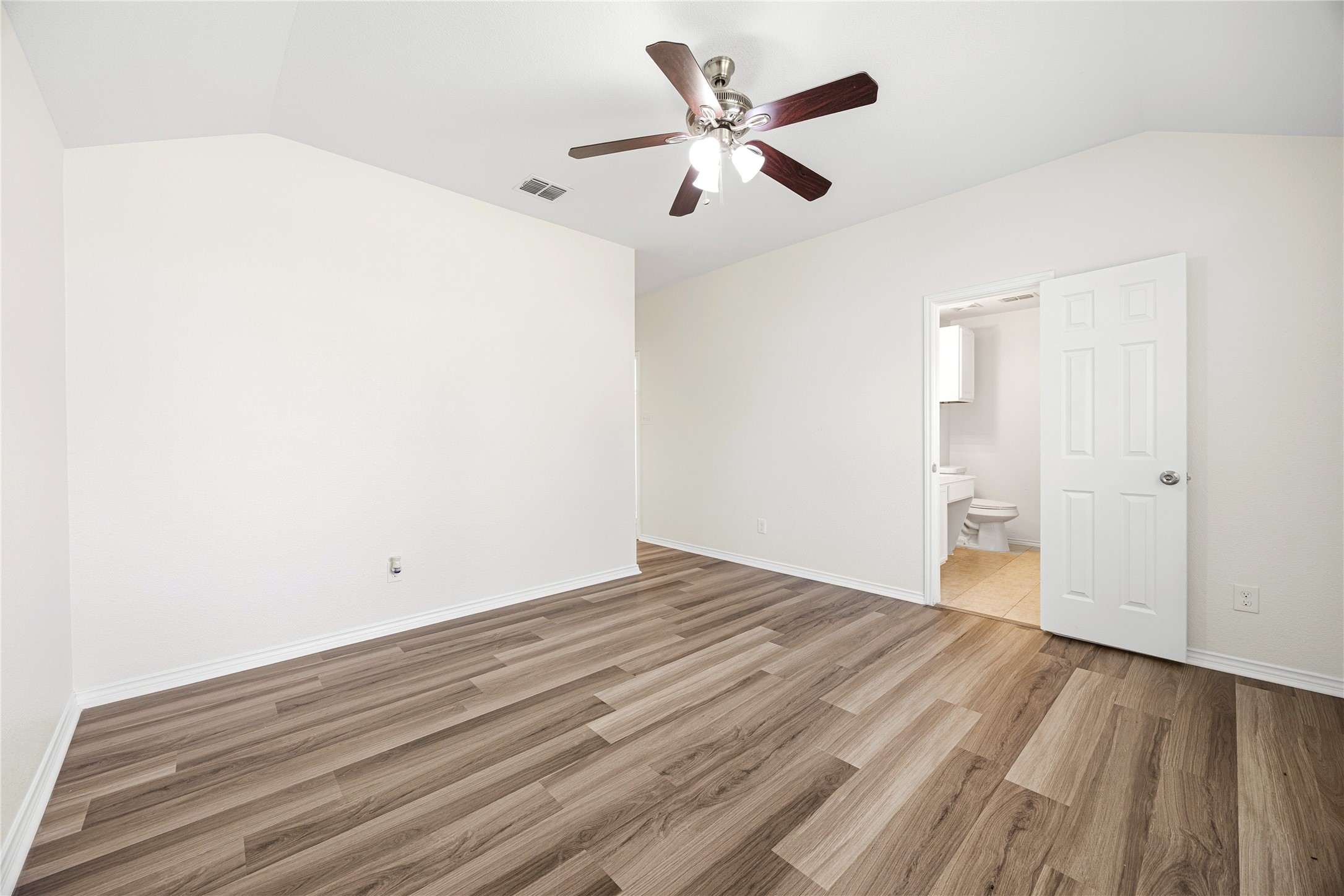 1712 Ironworks Drive Dallas TX 75253