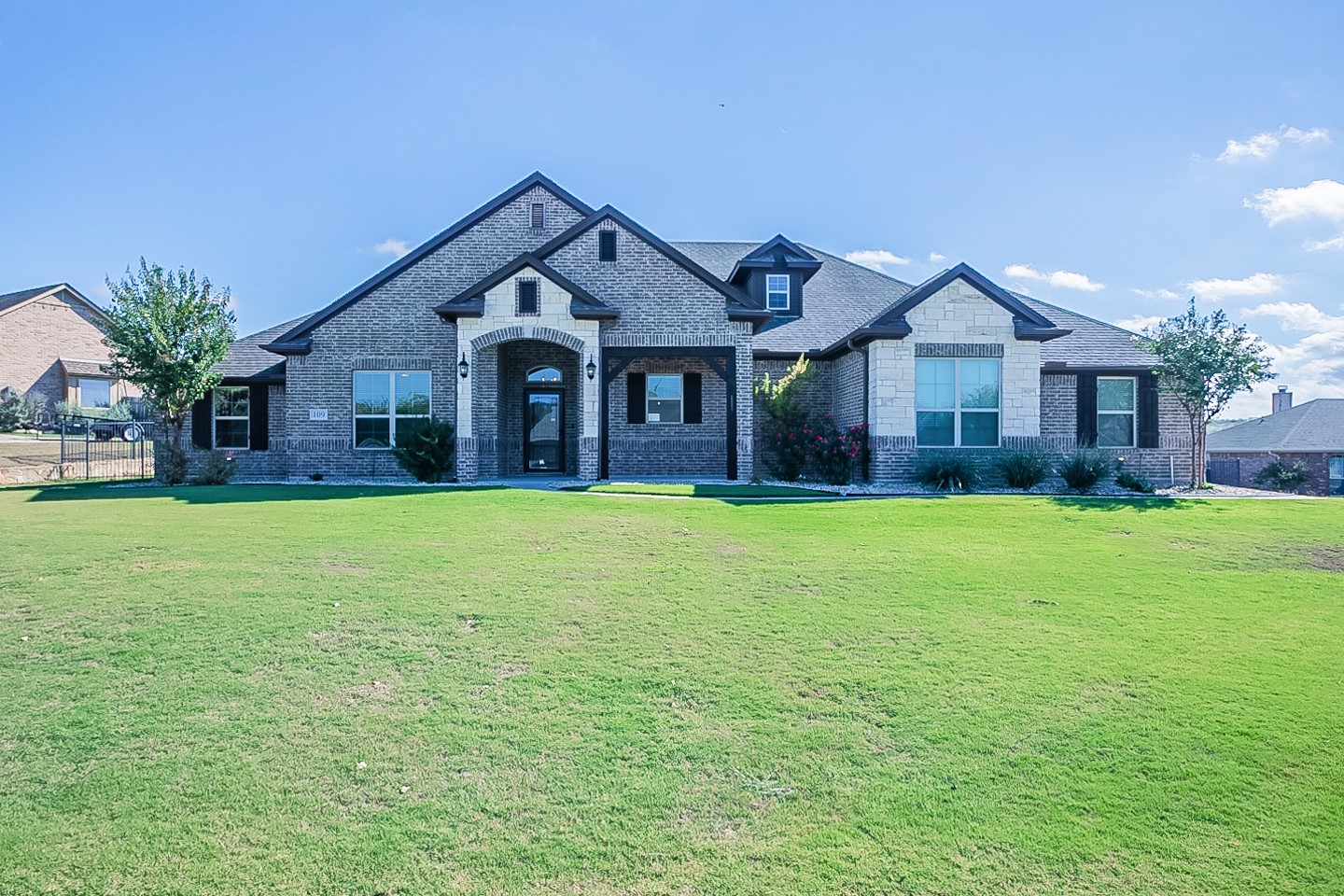 109 Cheyenne Trail S Newark TX 76071