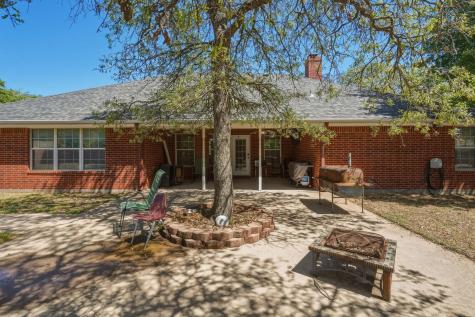 518 Robin Hood Court Clyde TX 79510