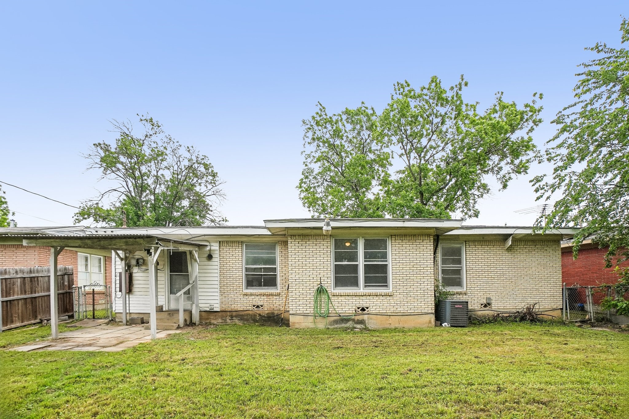 2320 Maryel Drive Fort Worth TX 76112