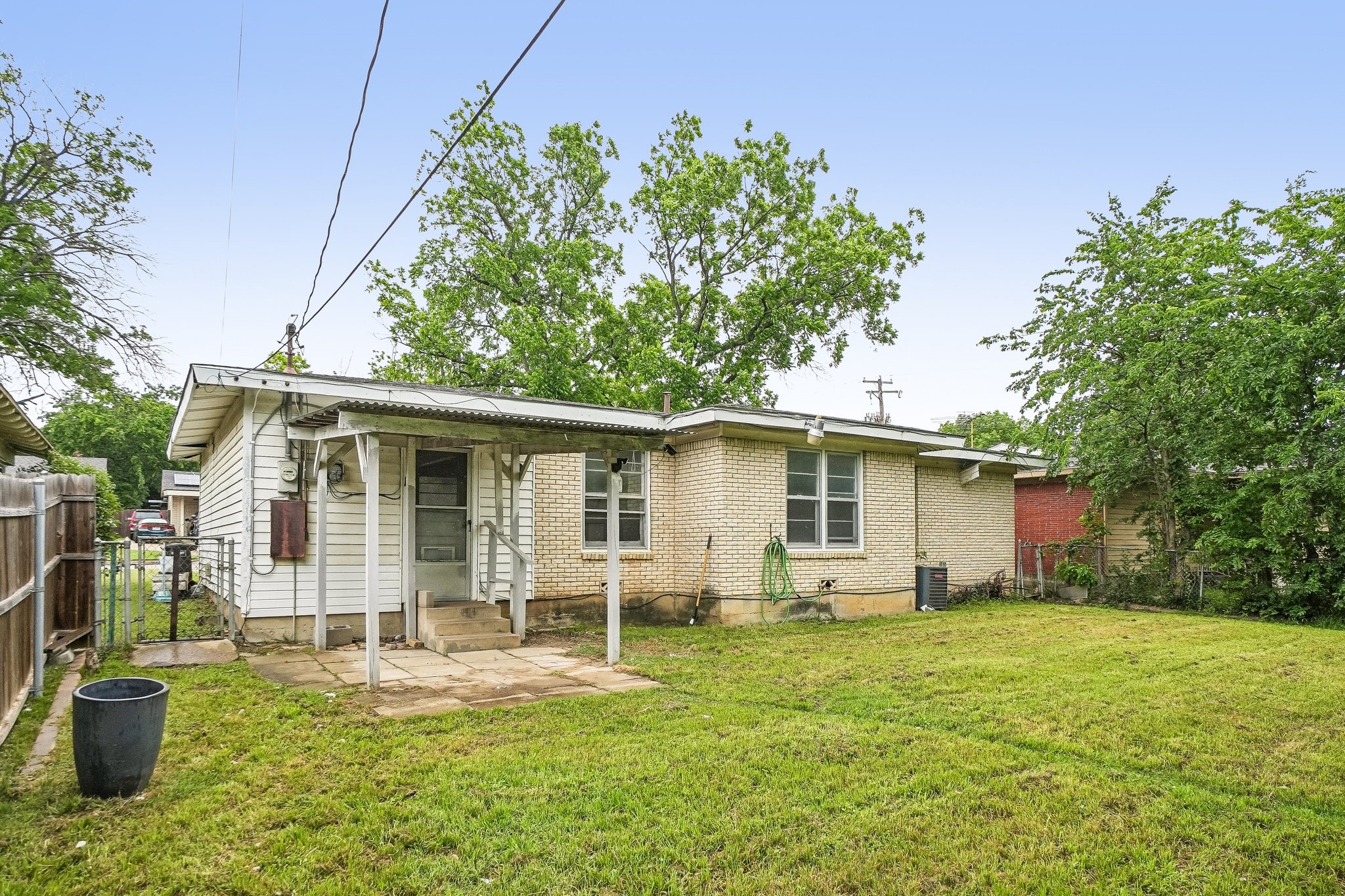 2320 Maryel Drive Fort Worth TX 76112