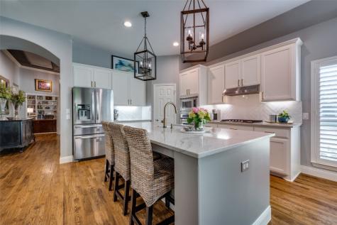 1701 Woodway Drive Mckinney TX 75071