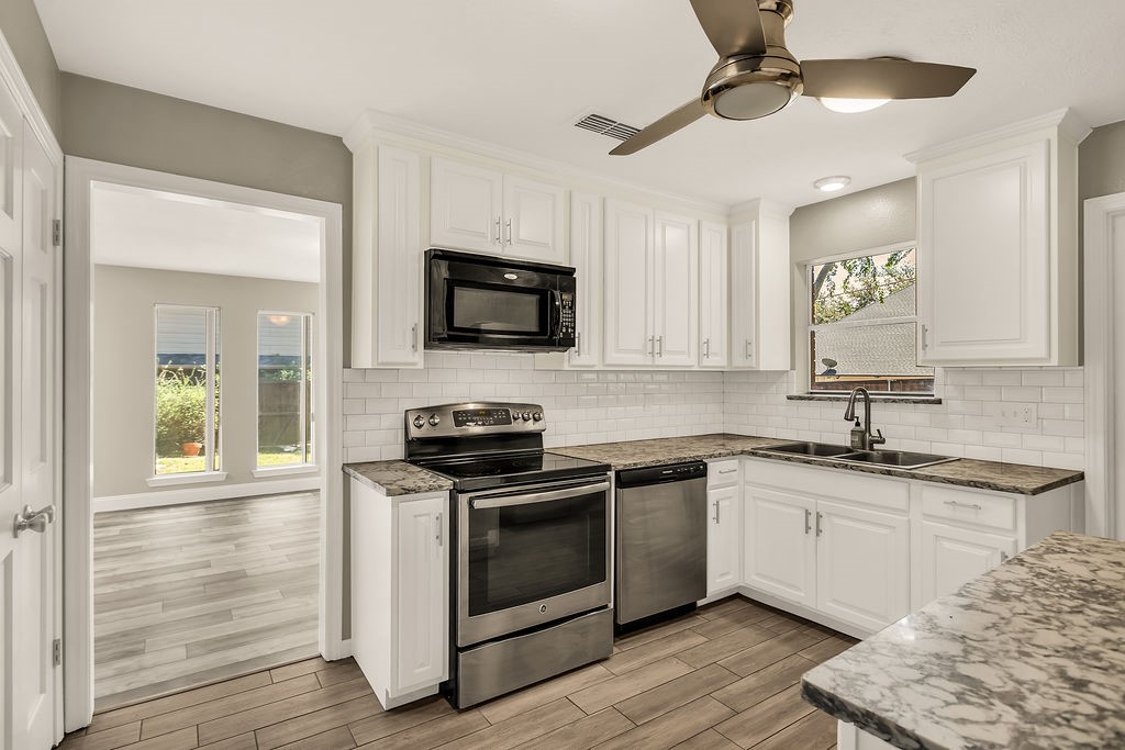 1005 Nottingham Drive Carrollton TX 75007