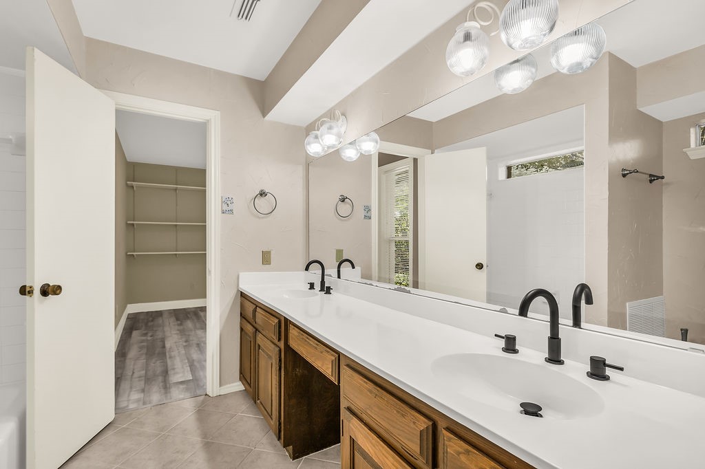 1005 Nottingham Drive Carrollton TX 75007