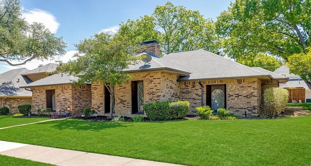 1005 Nottingham Drive Carrollton TX 75007