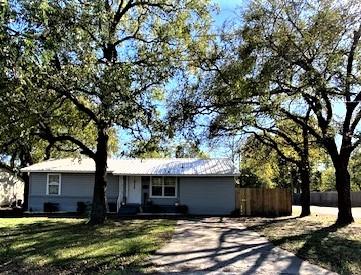 925 W 11th Street Bonham TX 75418