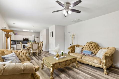 7013 Lindentree Lane Fort Worth TX 76137